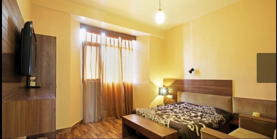 Oyo 8917 Hotel Crystal Palace Shimla Exteriör bild