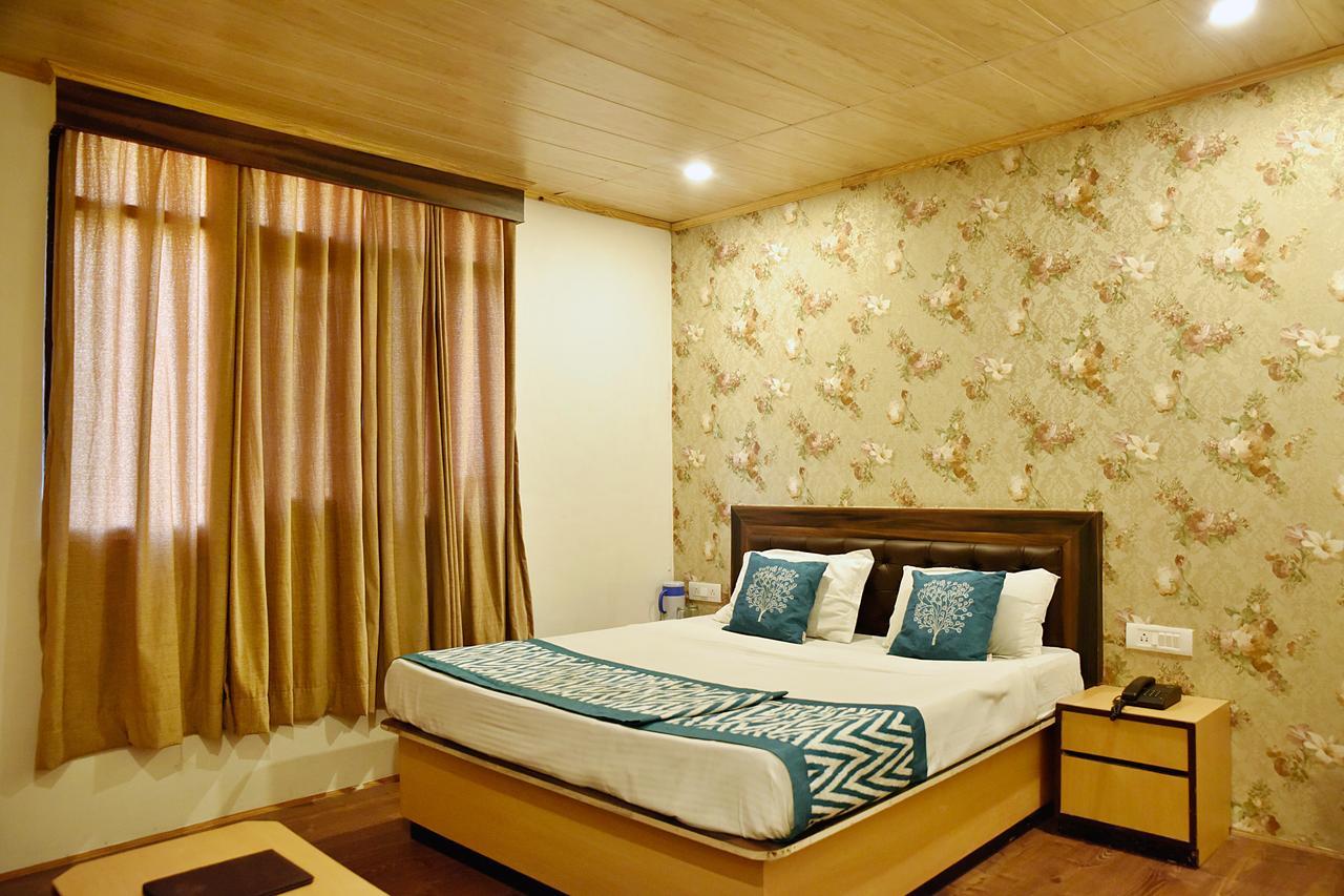 Oyo 8917 Hotel Crystal Palace Shimla Exteriör bild