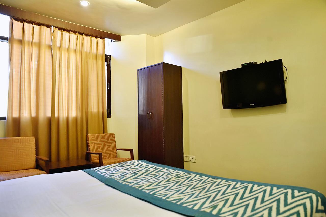 Oyo 8917 Hotel Crystal Palace Shimla Exteriör bild