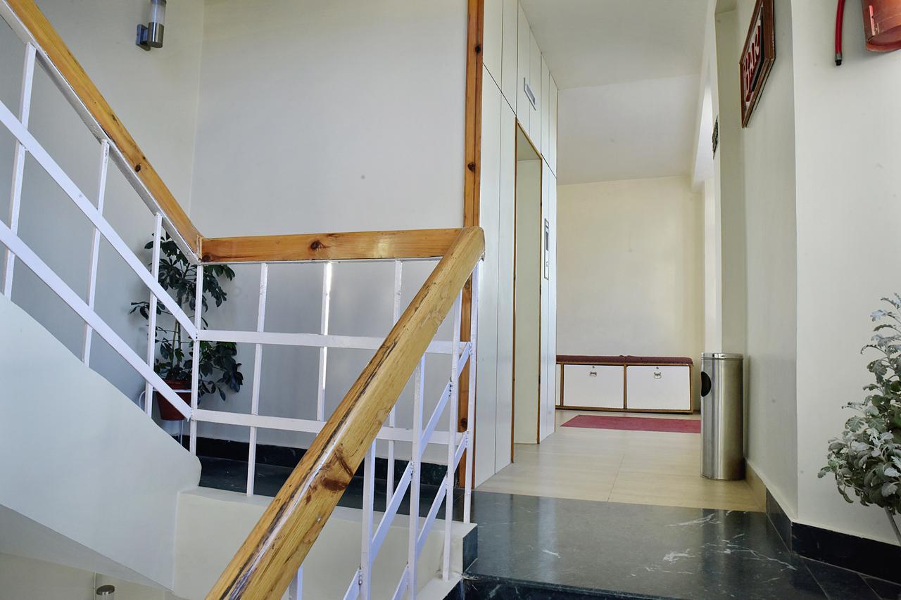 Oyo 8917 Hotel Crystal Palace Shimla Exteriör bild